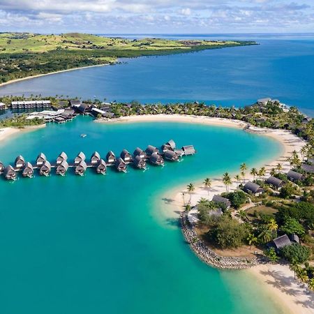 Fiji Marriott Resort Momi Bay Eksteriør bilde Aerial view of the resort