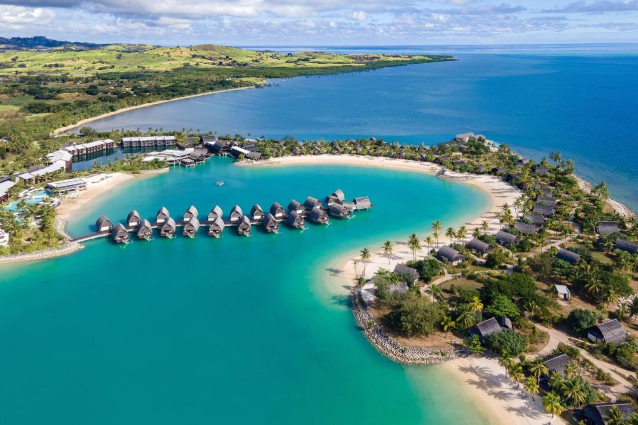 Fiji Marriott Resort Momi Bay Eksteriør bilde Aerial view of the resort
