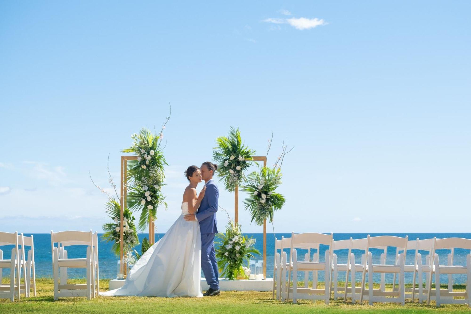 Fiji Marriott Resort Momi Bay Eksteriør bilde Wedding in Greece