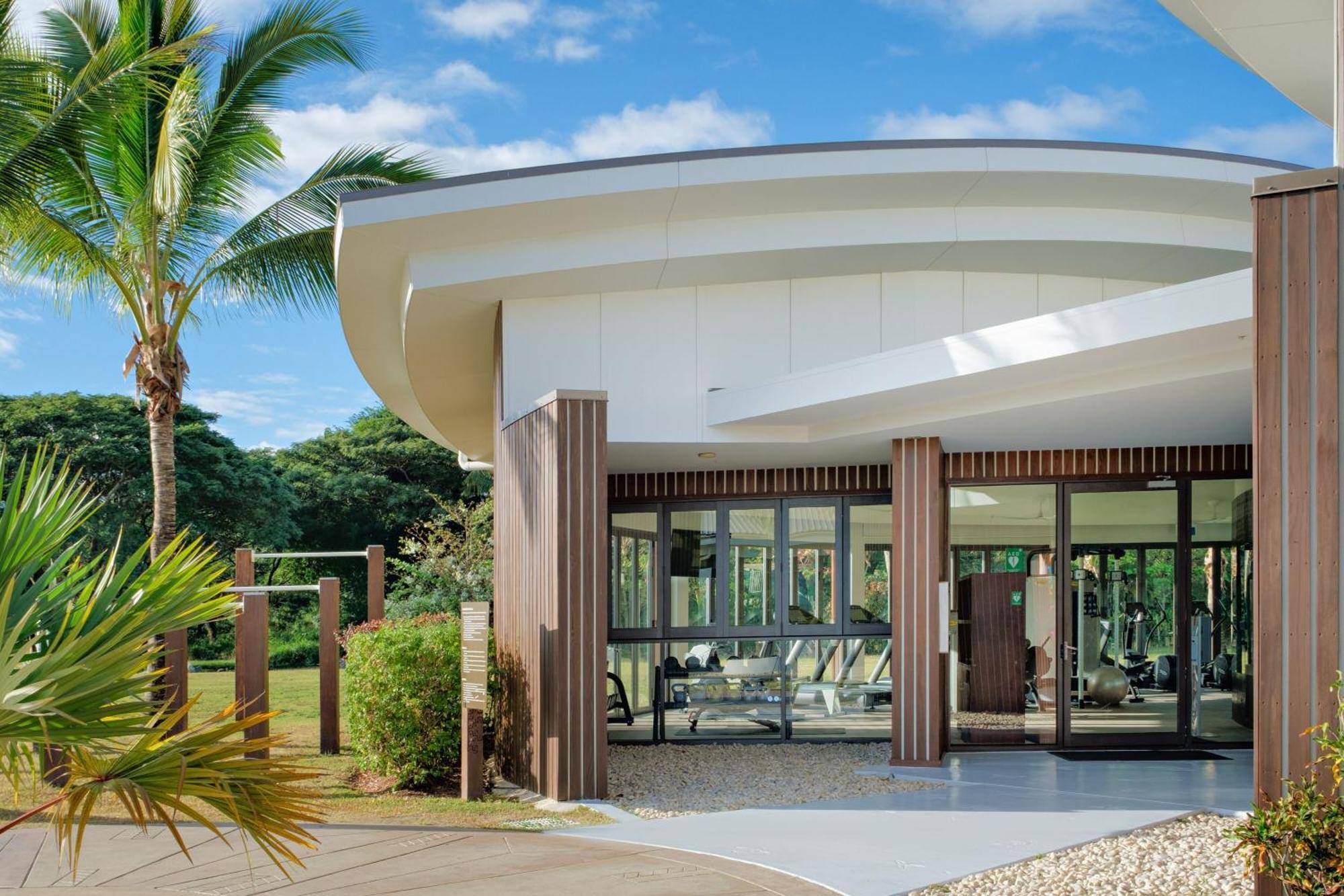 Fiji Marriott Resort Momi Bay Eksteriør bilde The gym at the resort