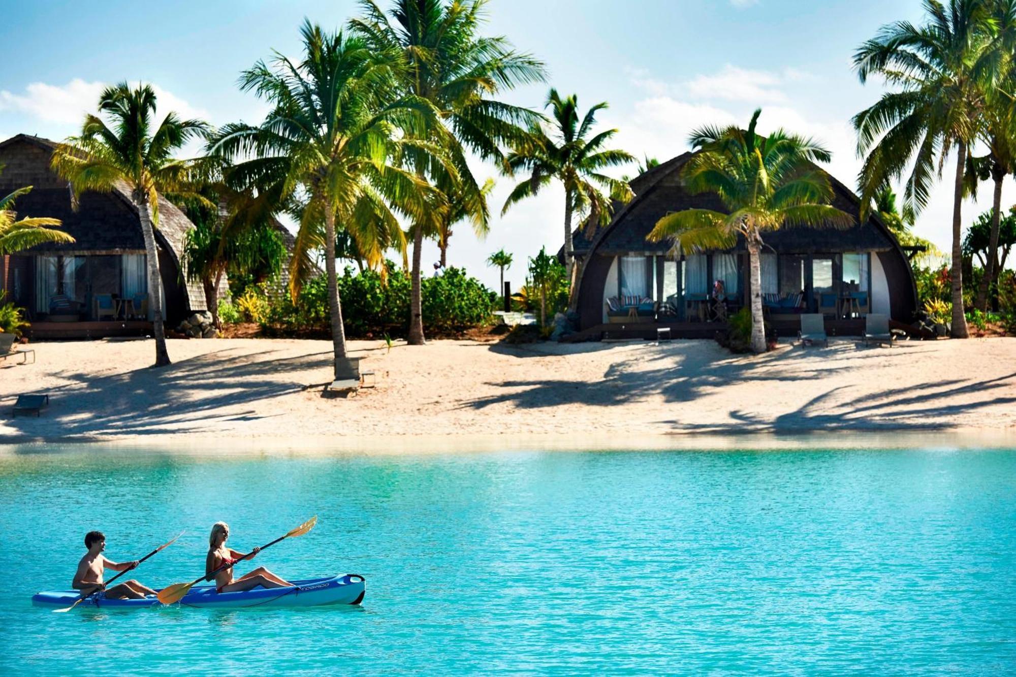 Fiji Marriott Resort Momi Bay Eksteriør bilde The resort's beach