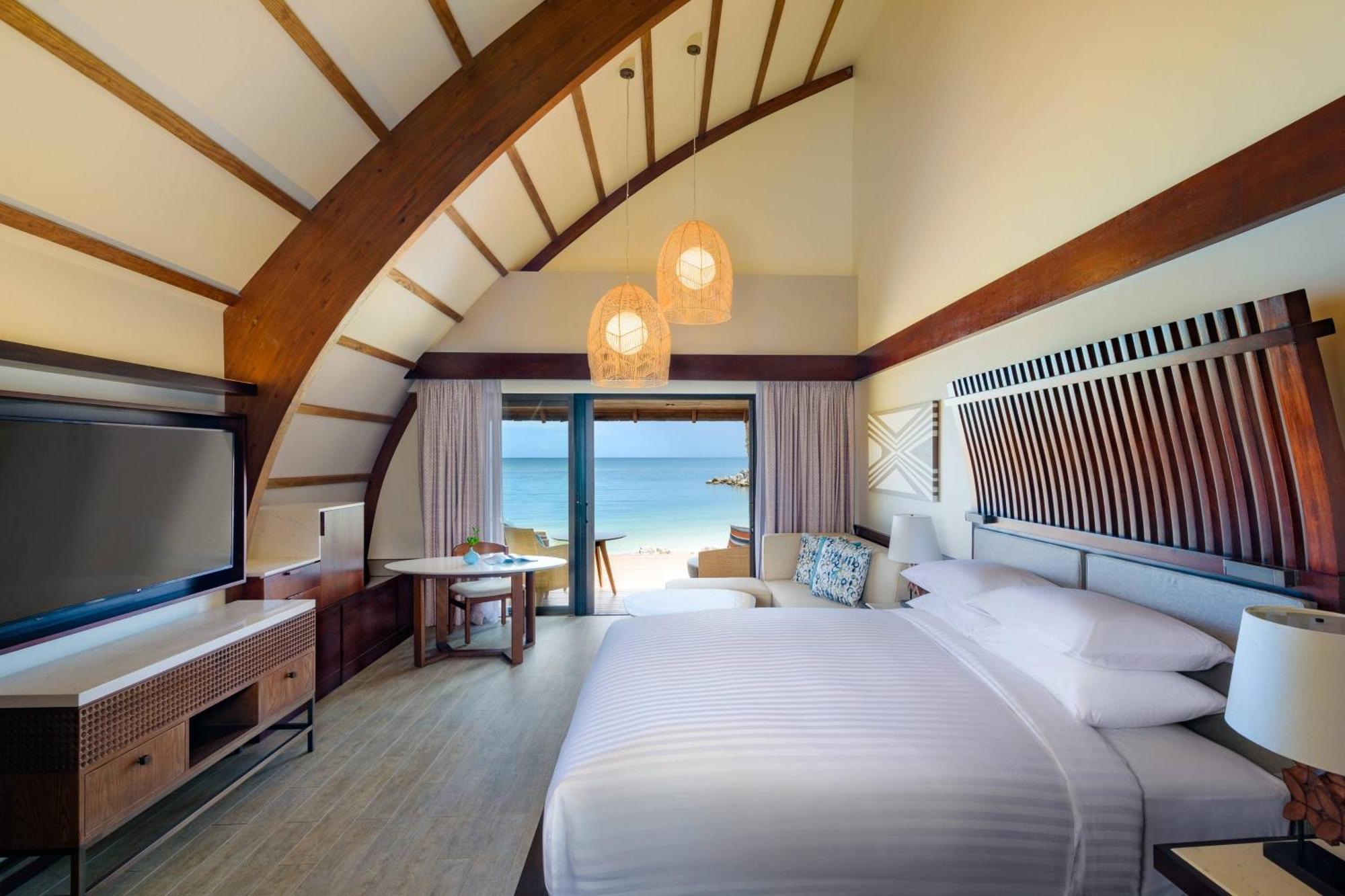 Fiji Marriott Resort Momi Bay Eksteriør bilde Beachfront Suite