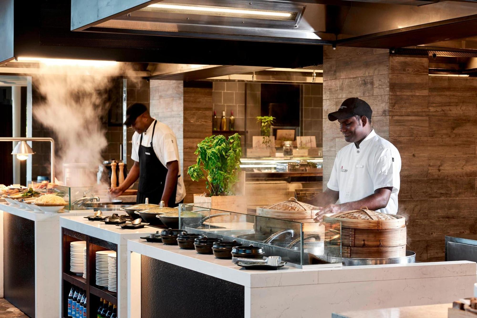Fiji Marriott Resort Momi Bay Eksteriør bilde A live kitchen on board a cruise ship